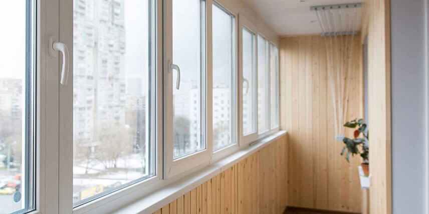 Чем обшить балкон внутри: варианты обшивки балкона и лоджии - 7